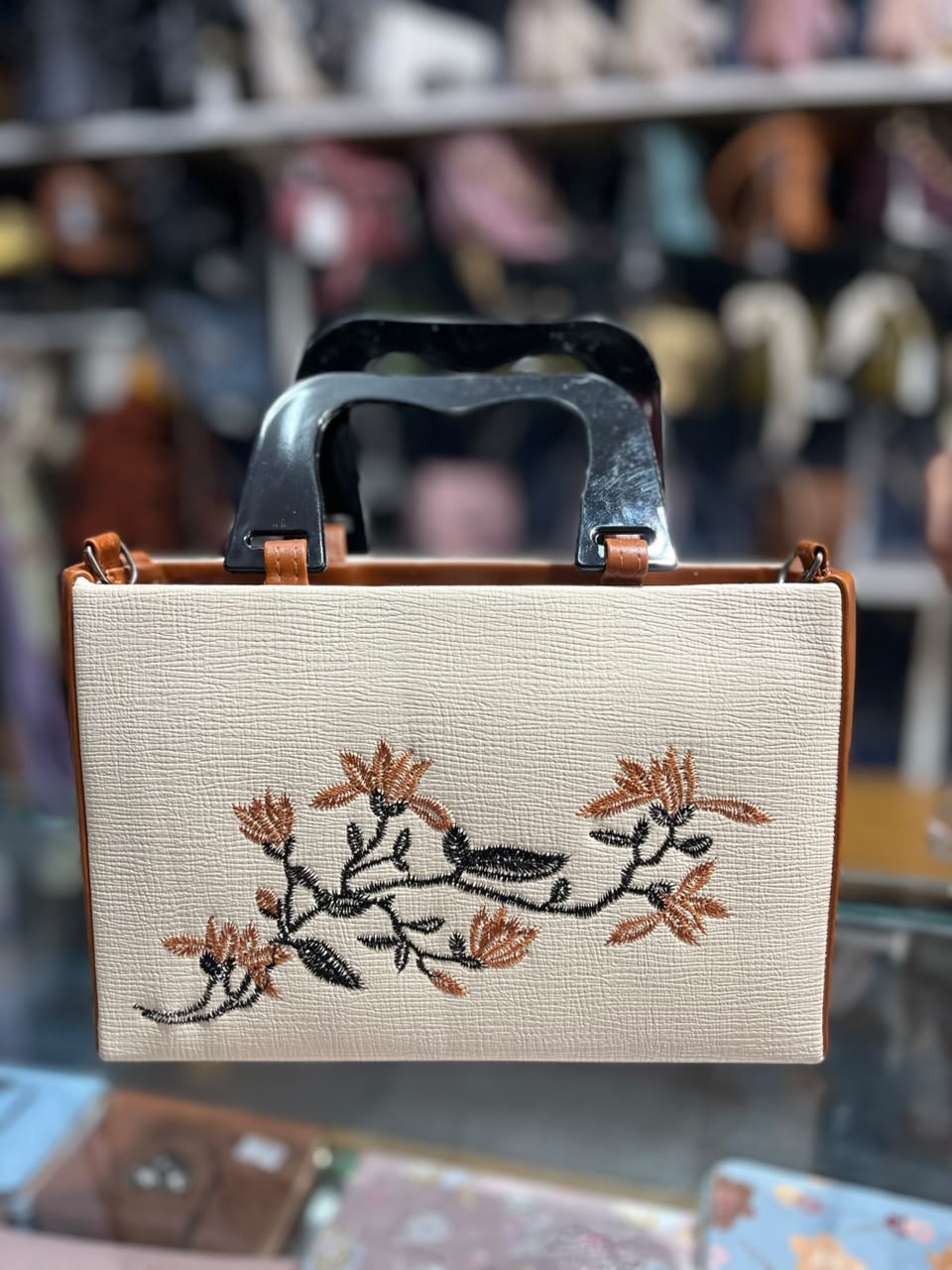 Ladies Elegant Handbag