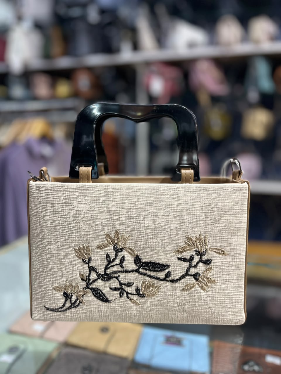 Ladies Elegant Handbag