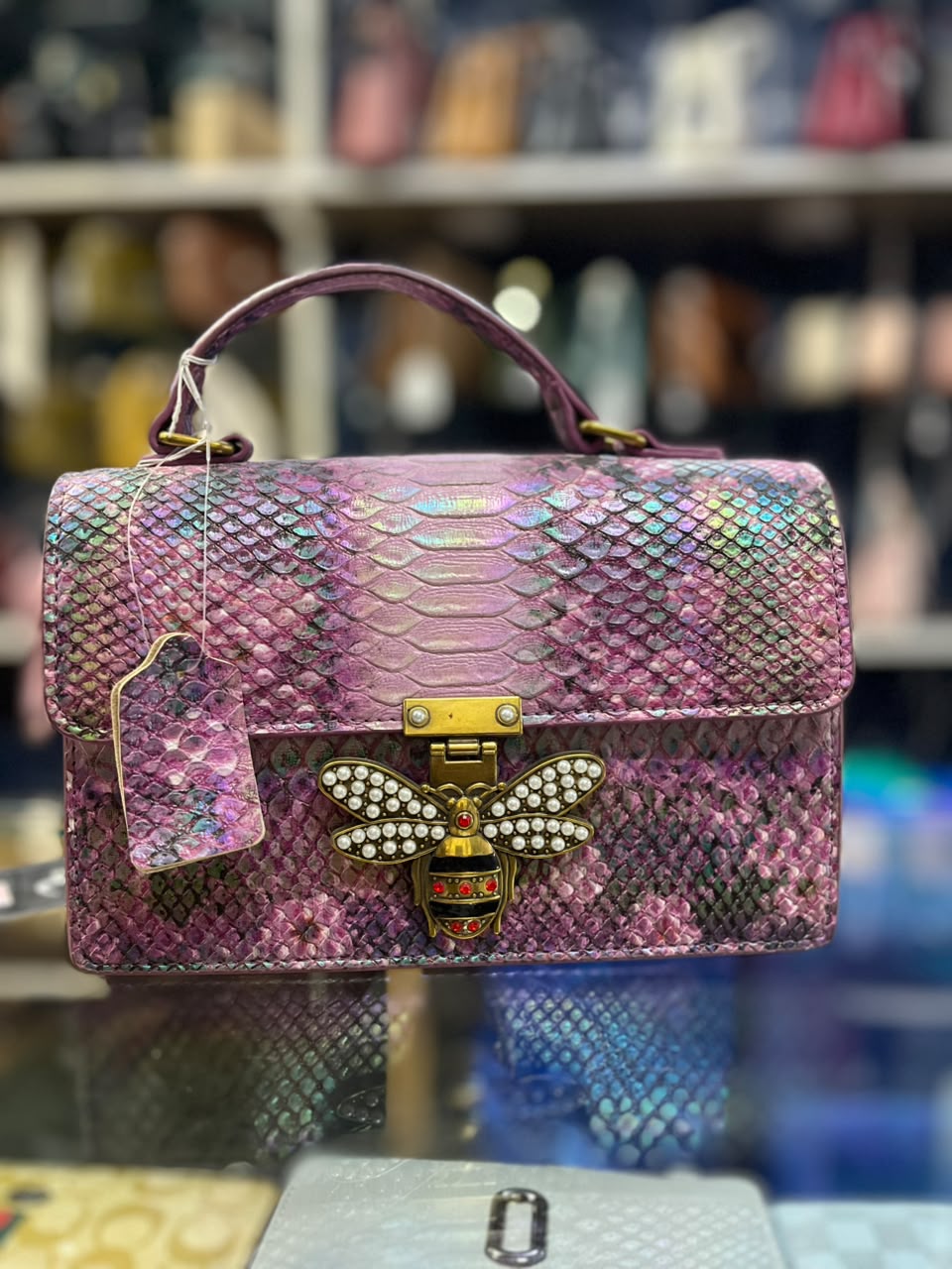 BUTTERFLY LOCK PURSE