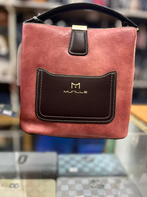 MUNLLE BRANDED PURSE