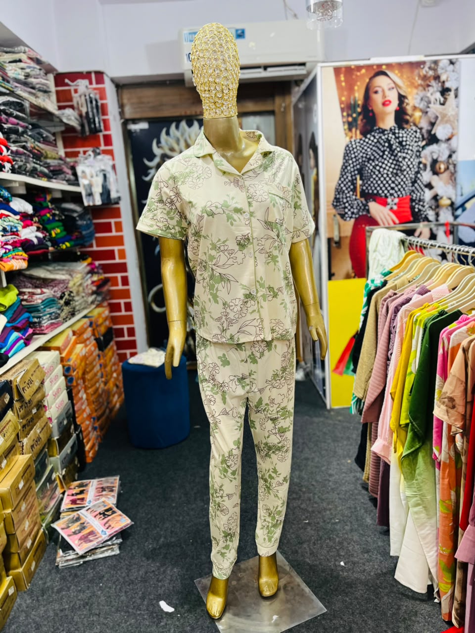 WOMEN FASHION BRANDED NIGHT SHUT