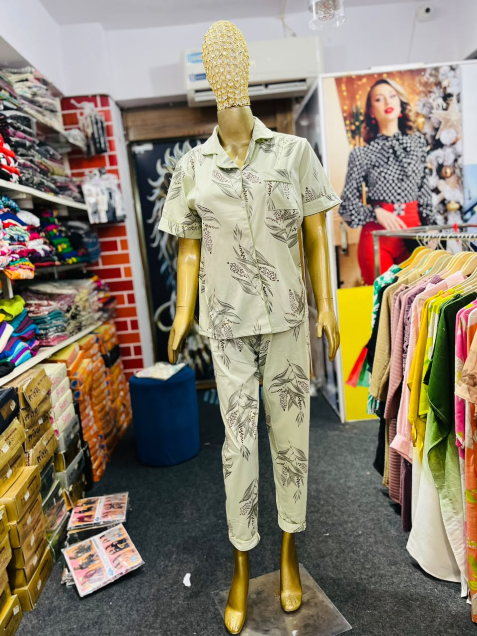 WOMEN FASHION BRANDED NIGHT SHUT