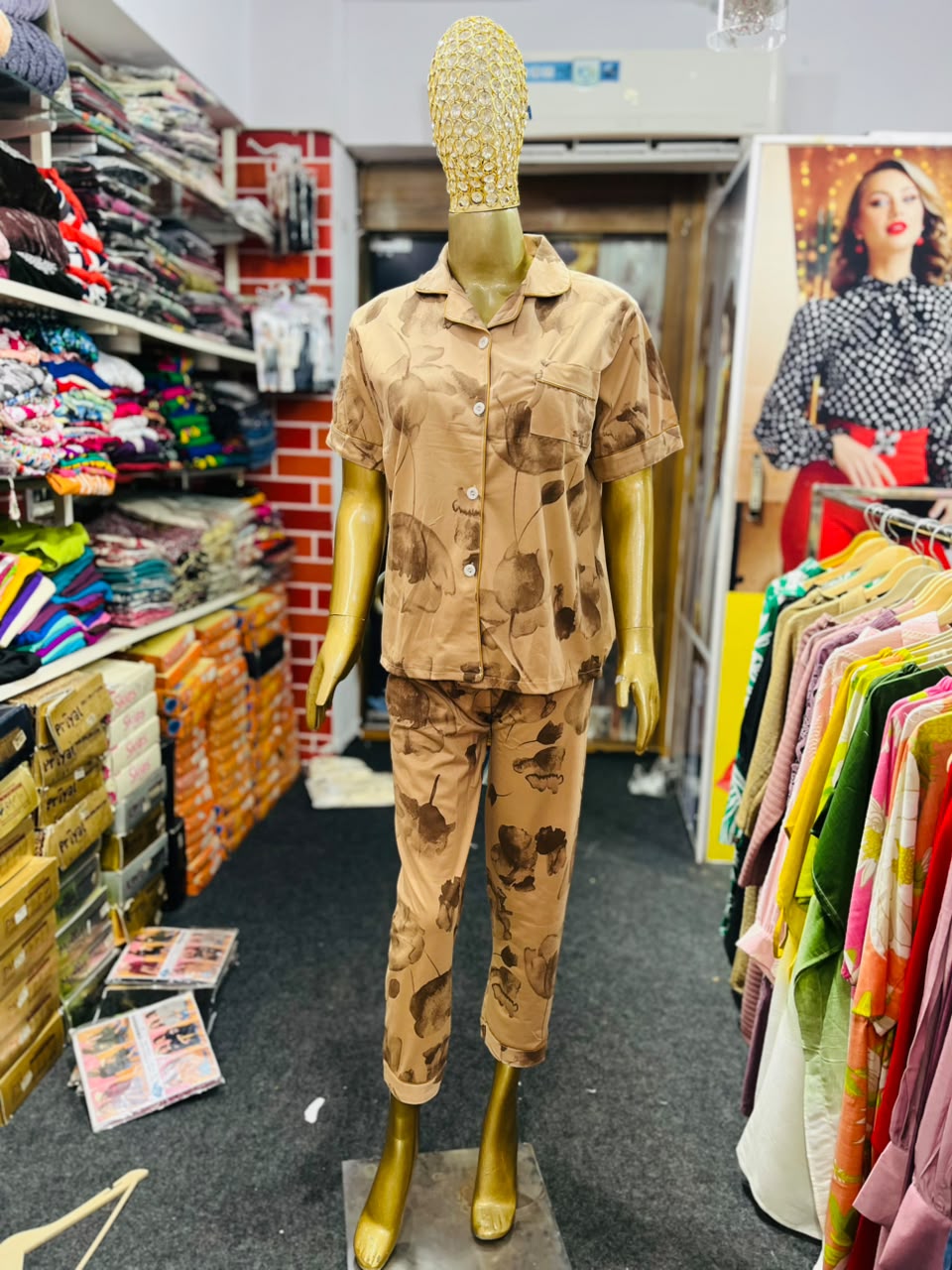 WOMEN FASHION BRANDED NIGHT SHUT