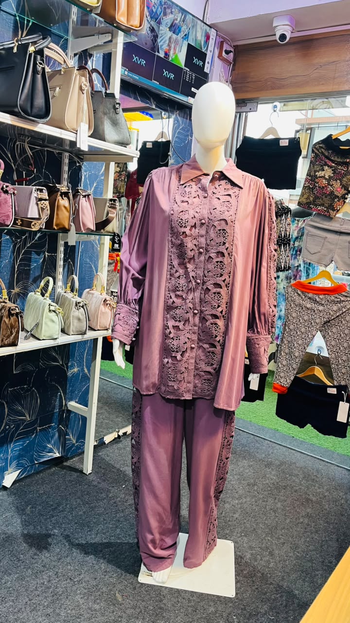 WOMEN WESTERN-WEAR PAIR