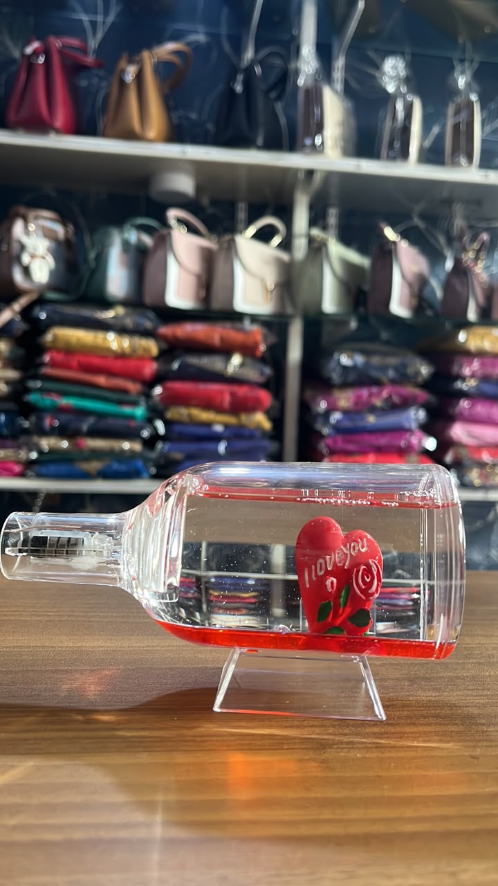 RED HEART IN BOTTEL GIFT